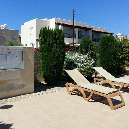 By The Sea Apartment Paphos Exterior foto