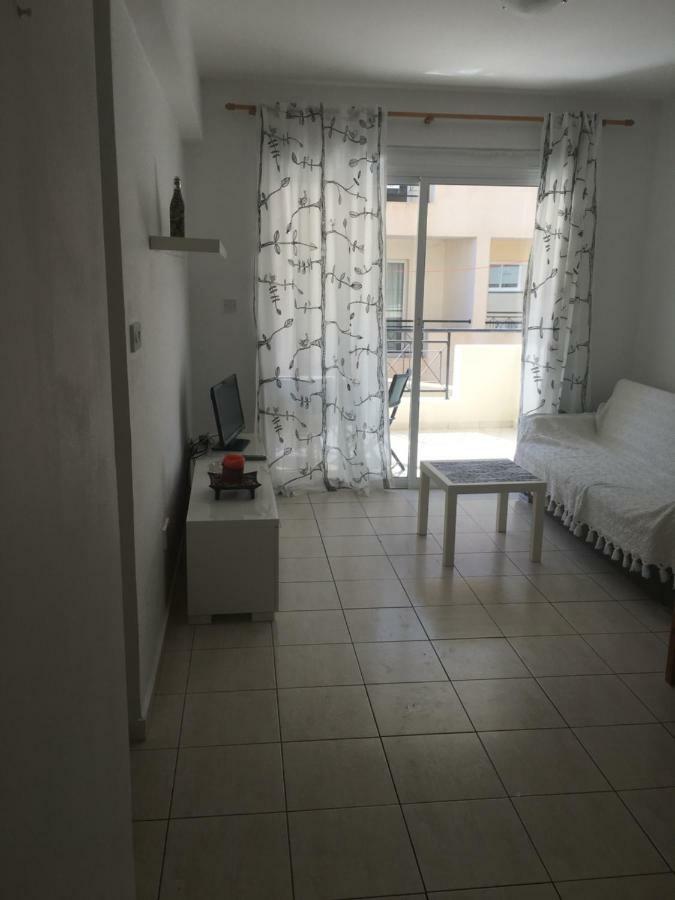 By The Sea Apartment Paphos Exterior foto