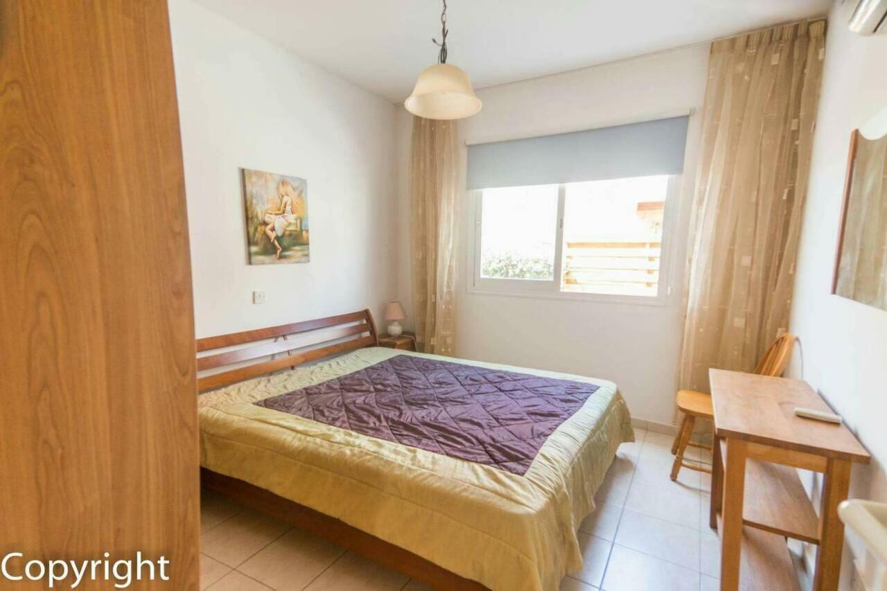 By The Sea Apartment Paphos Exterior foto
