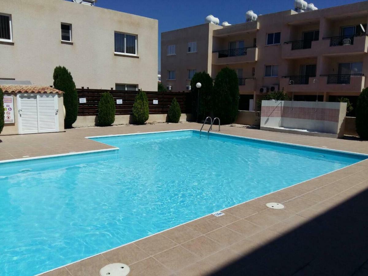 By The Sea Apartment Paphos Exterior foto