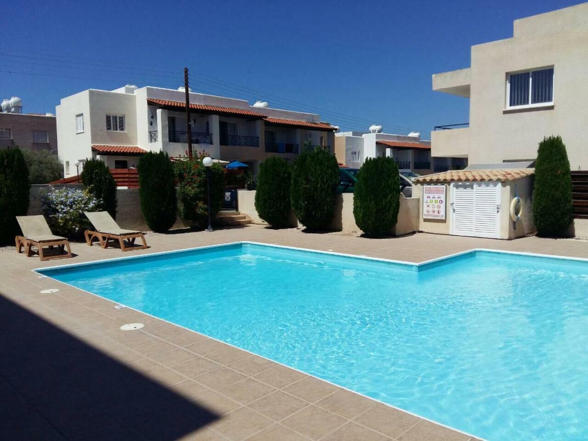 By The Sea Apartment Paphos Exterior foto